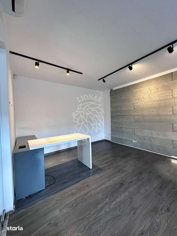 Spatiu birou 60 mp+terasa-renovat-parcare-Nasaud, Zona Centrala - Imagine principală: 4/8