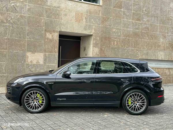 Porsche Cayenne E-Hybrid - 1