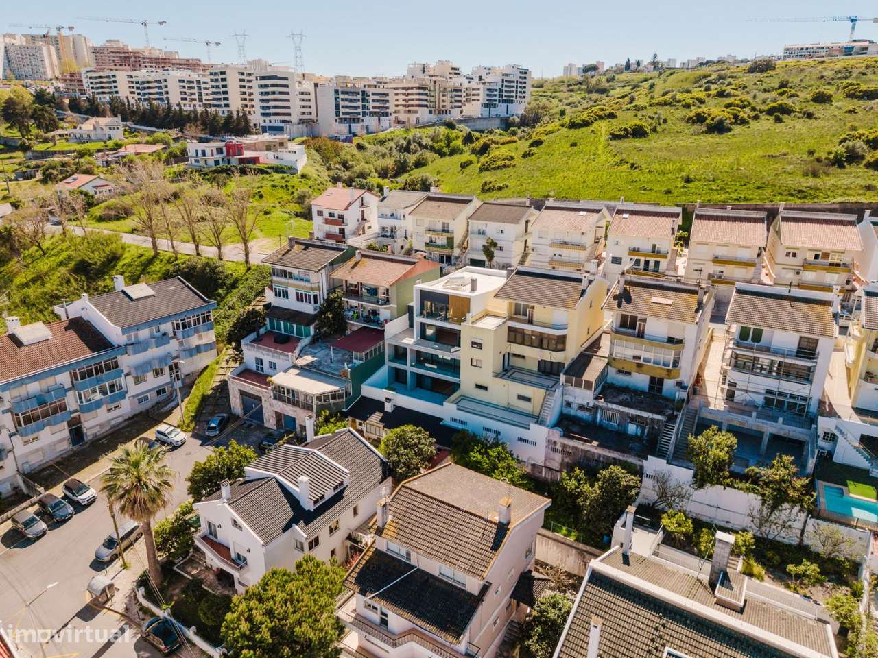 Moradia T5 de Luxo com Piscina e Vista Panorâmica em Mealhada, Loures-49