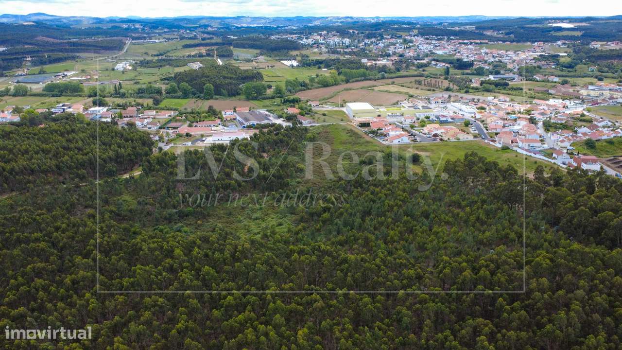 Terreno urbanizável com 70.080 m², Torres Vedras-11
