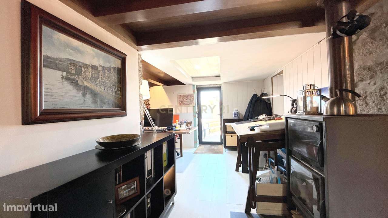 Moradia para Remodelação com Projeto Aprovado em São Félix da Marinha--19