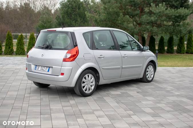 Renault Scenic - 17