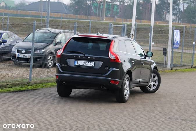 Volvo XC 60 2.4D AWD Momentum - 13