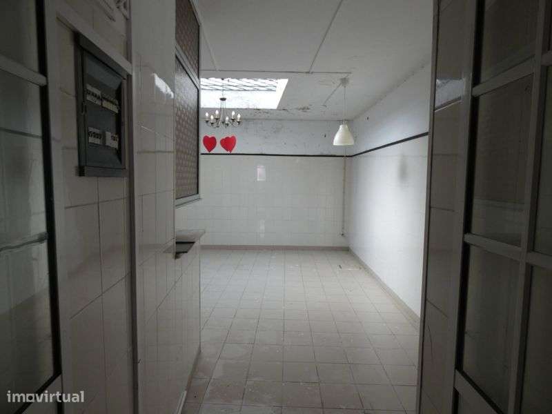 Espaço Comercial com Saída de fumos - Grande imagem: 5/12