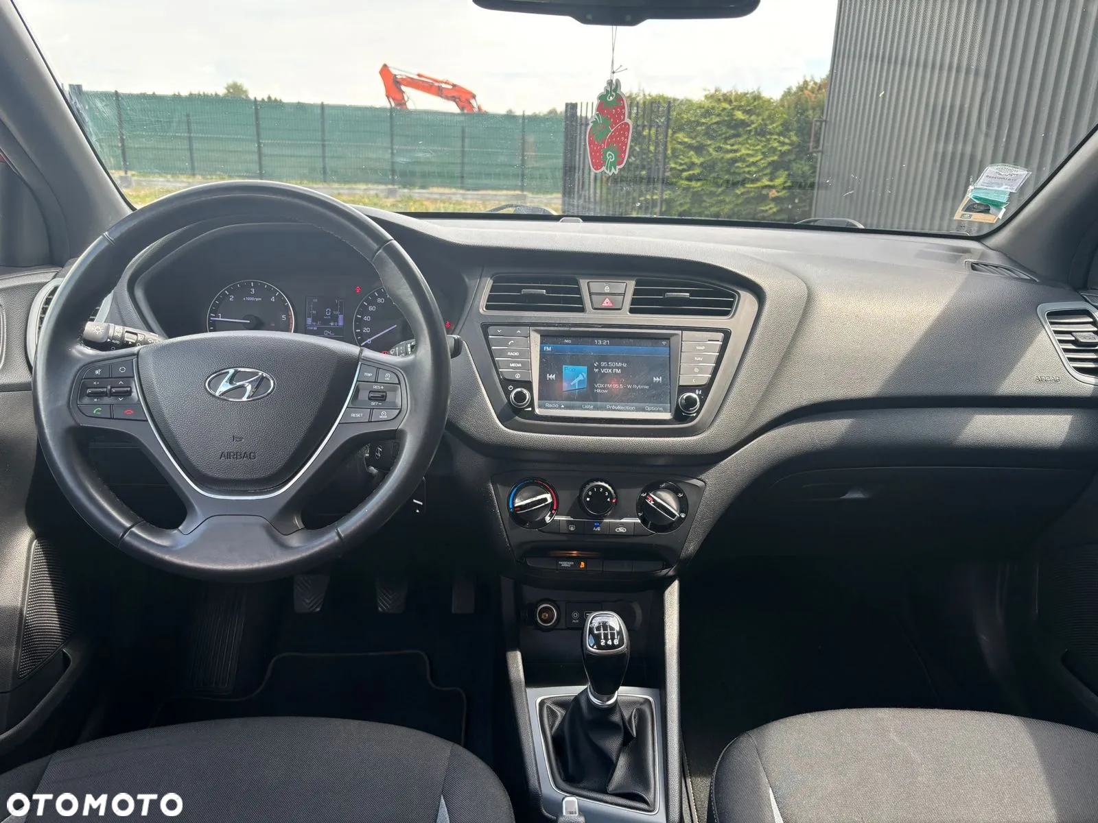 Hyundai i20 1.1 CRDi BlueDrive Elegant - 20