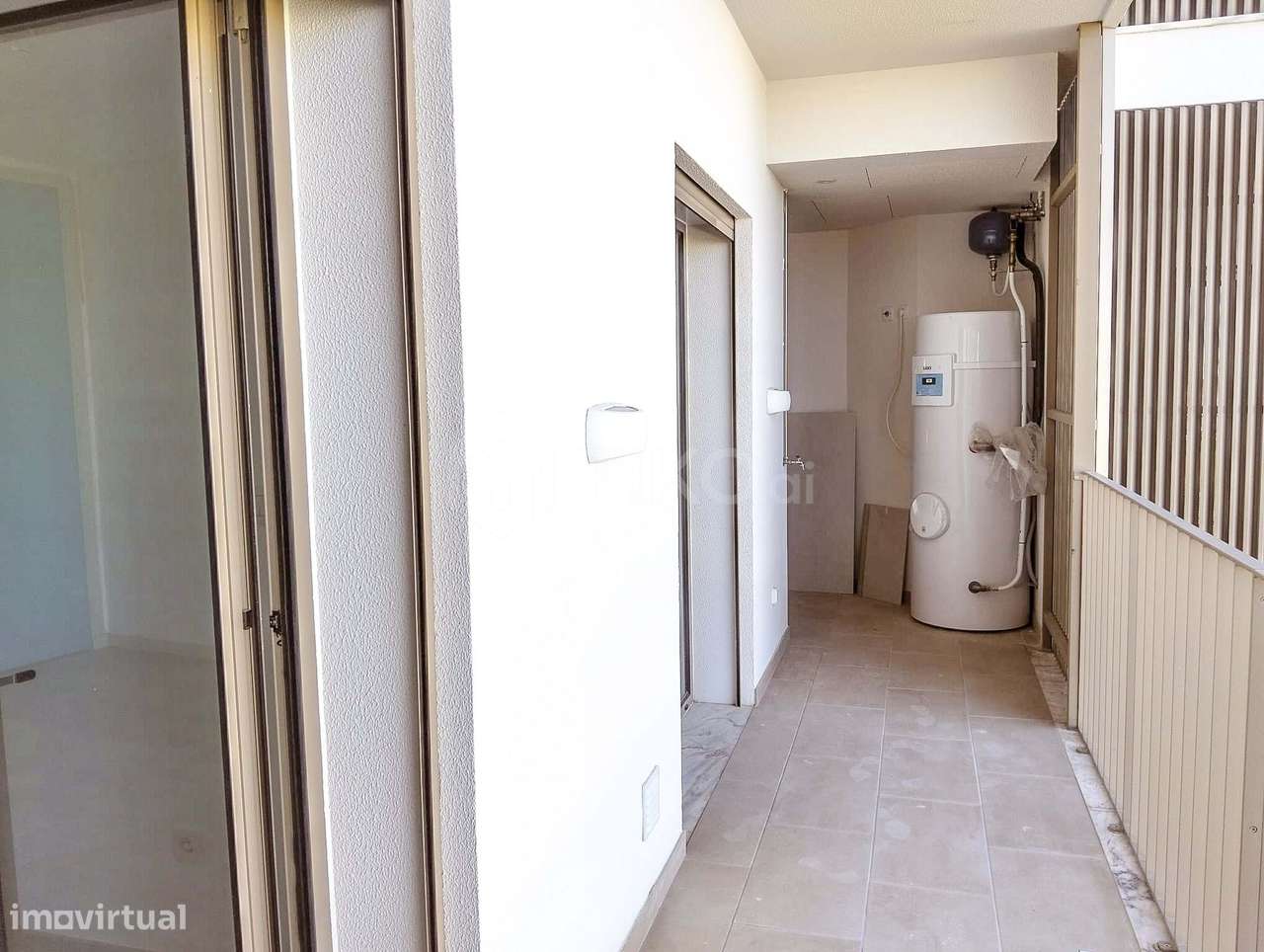 Apartamento T3 + 1 DUPLEX  com garagem/BOX  e arrumos à venda em Monti-21