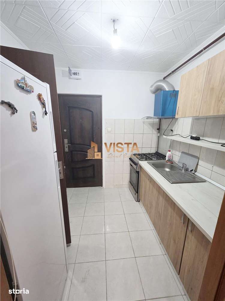 Garsoniera, zona Tractorul - Imagine principală: 5/9