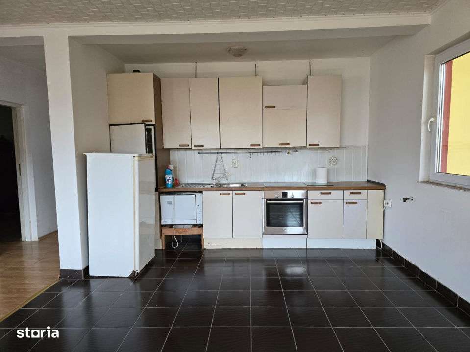 Casa + teren 2000 m² de vanzare, sat Sasar, zona foarte linistita - Imagine principală: 4/8