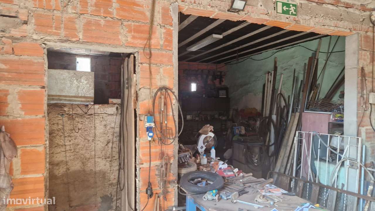 Moradia Térrea para Reconstrução em São Bernardo, Aveiro-10
