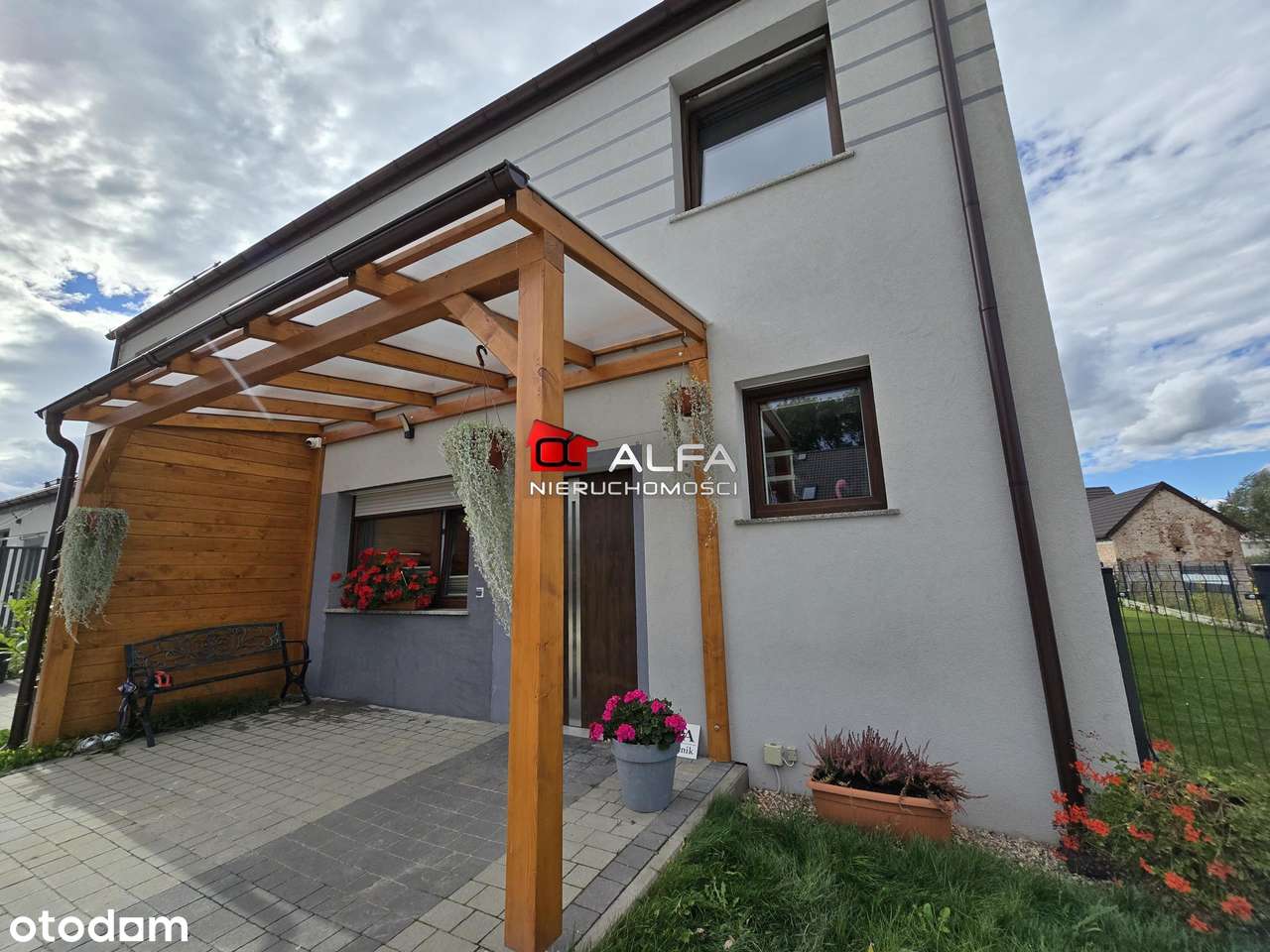 Elegancki dom pod samą Świdnicą! - Pełny obrazek: 4/16