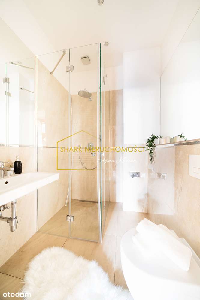 Klimatyczne mieszkanie w kamienicy w centrum!-13