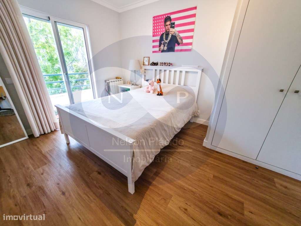 T2 com Cozinha Equipada, Varanda, 2 WC's, 3 Roupeiros embutidos e G...-14