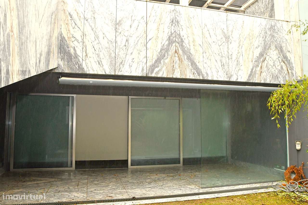 Moradia com 4 Suites jardim e piscina na Foz - Grande imagem: 5/52