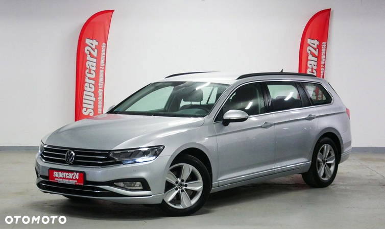 Volkswagen Passat - 1