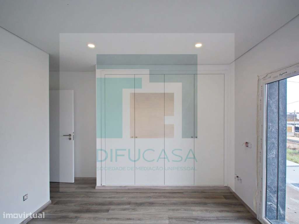 Moradia Térrea T3 com Suíte e Garagem - Grande imagem: 5/11