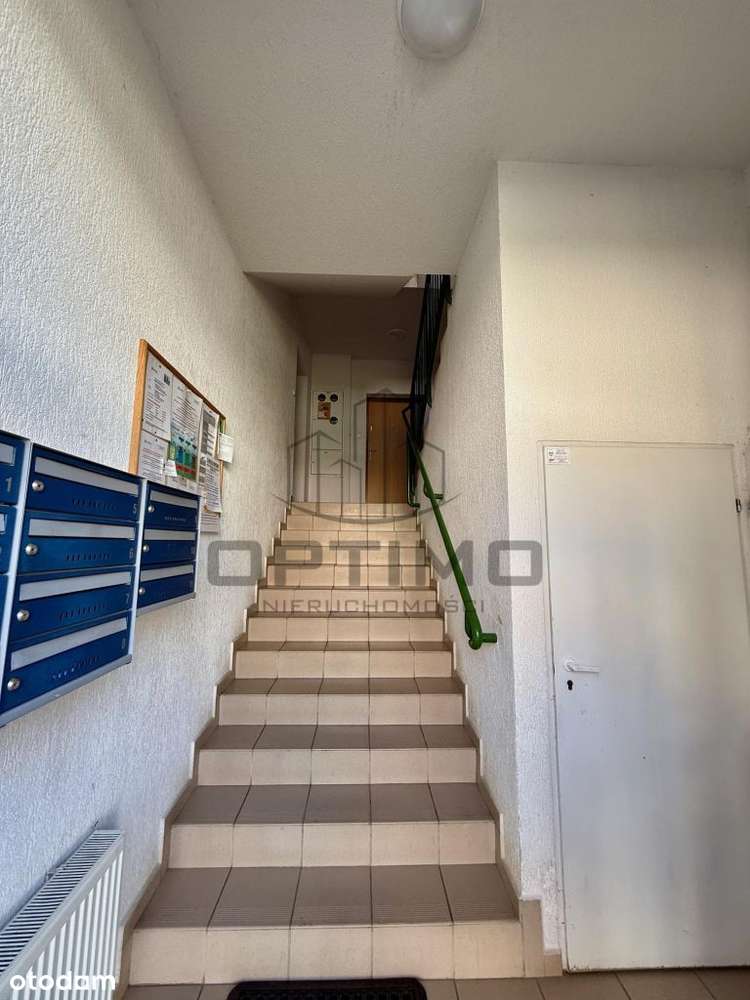 Ciekawe mieszkanie na spokojnym osiedlu - Pieczewo-11