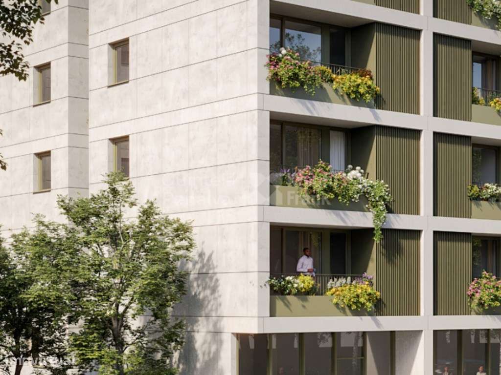 Apartamento T0 com varanda e estacionamento, nos Jardins d'Arrábida - Grande imagem: 4/28