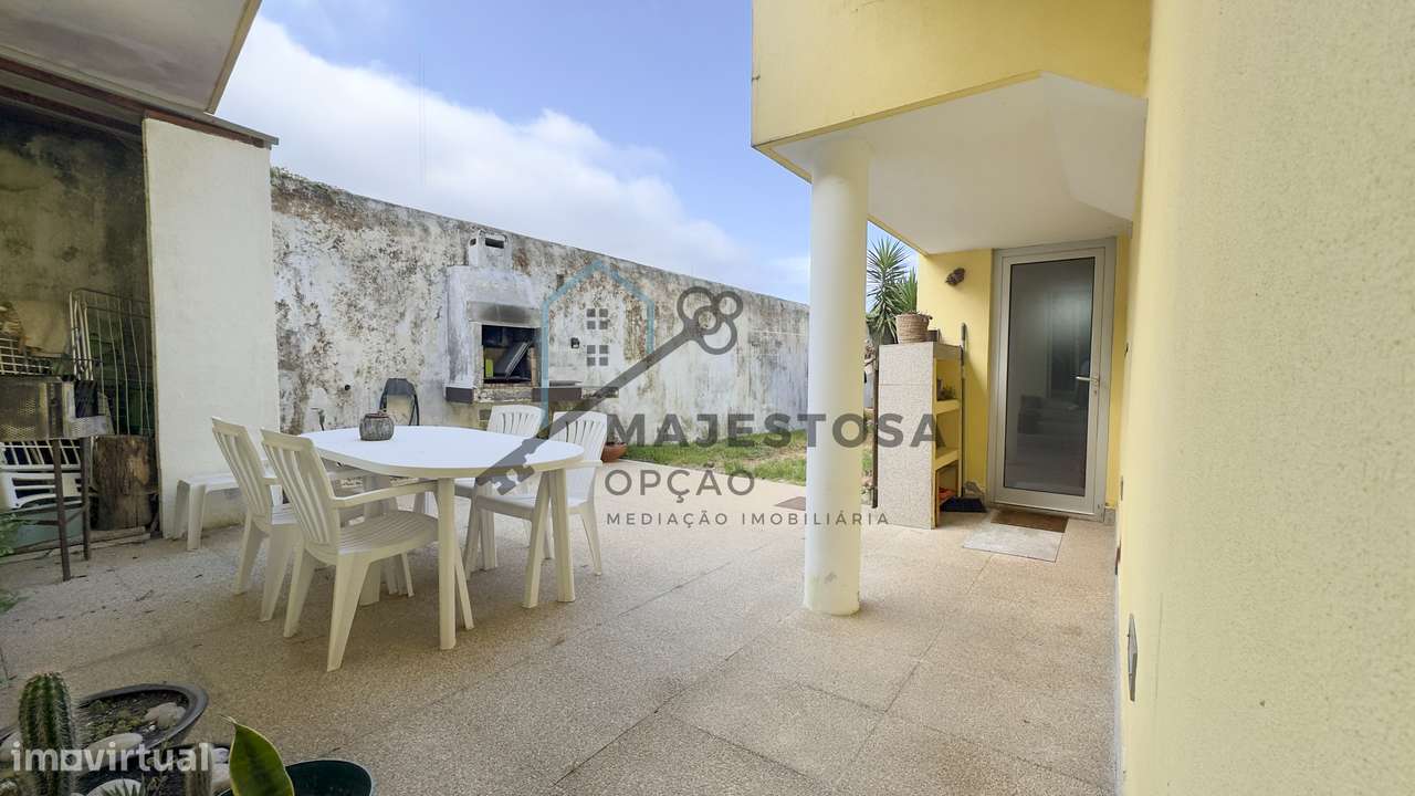 Moradia Isolada com Jardim —Abelheira, Viana do Castelo-4
