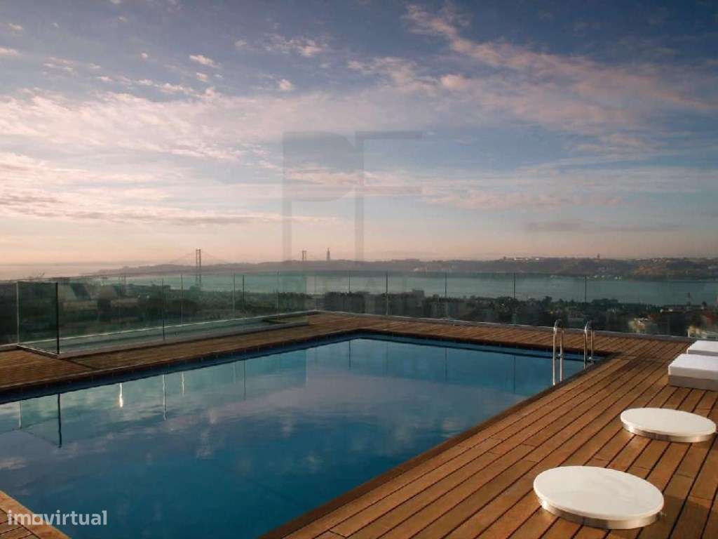 T4 com Vista de Rio - Grande imagem: 4/19