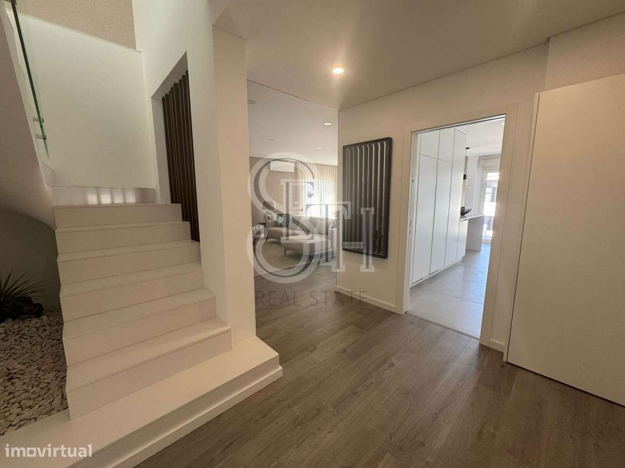 DUPLEX SEMI NOVO PORTAS DA CIDADE - Grande imagem: 3/35