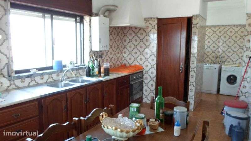 Moradia isolada, 3 pisos, 5 assoalhadas + 1. - Grande imagem: 4/12