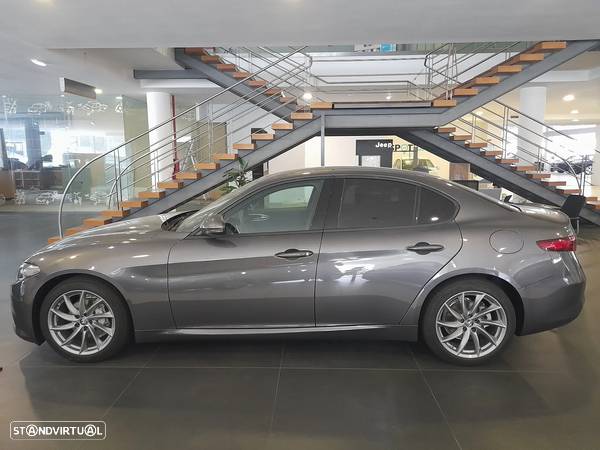 Alfa Romeo Giulia 2.2 D Sprint AT8 - 2