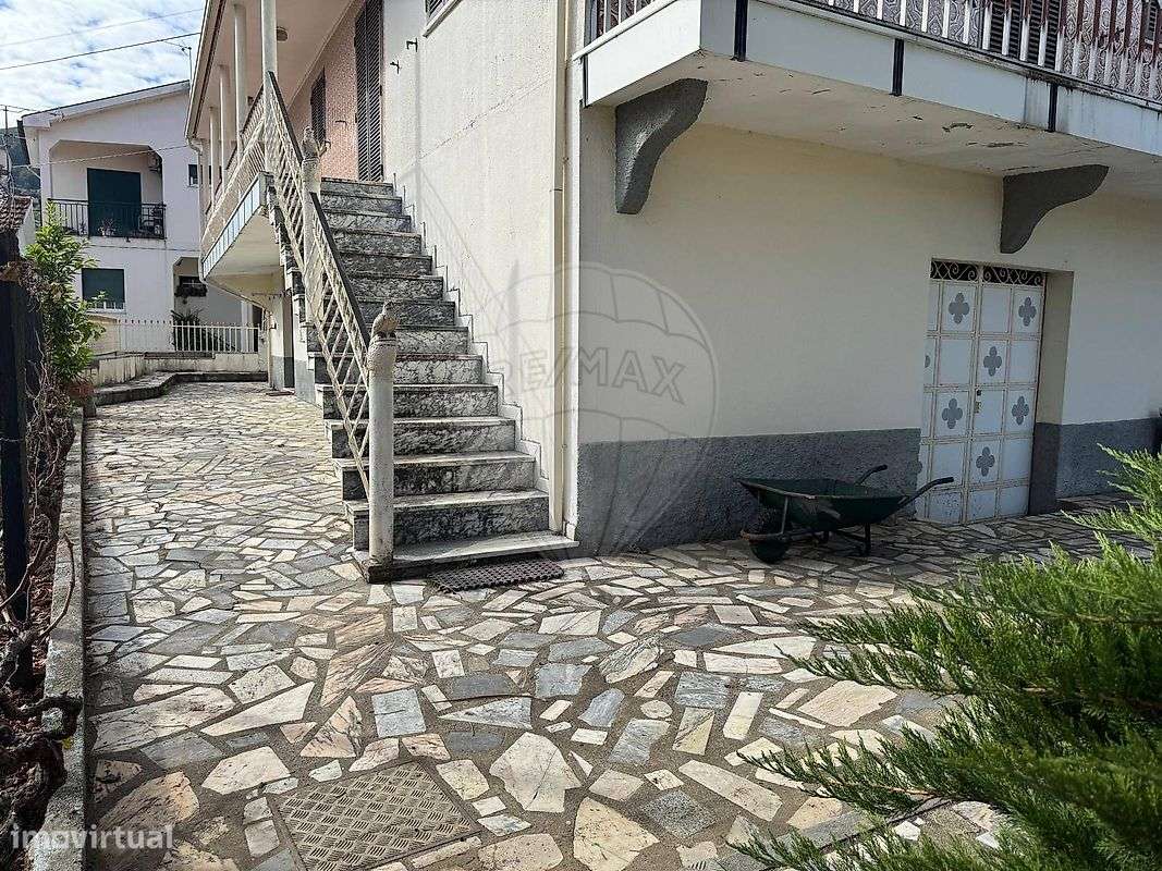 Moradia T2 para venda-6