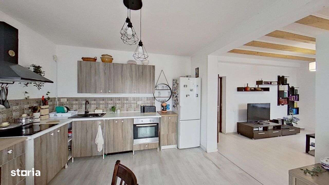 Comuna Berceni P+1 vila 194 mp individuala 300 m Bulevardul 1 Mai-5
