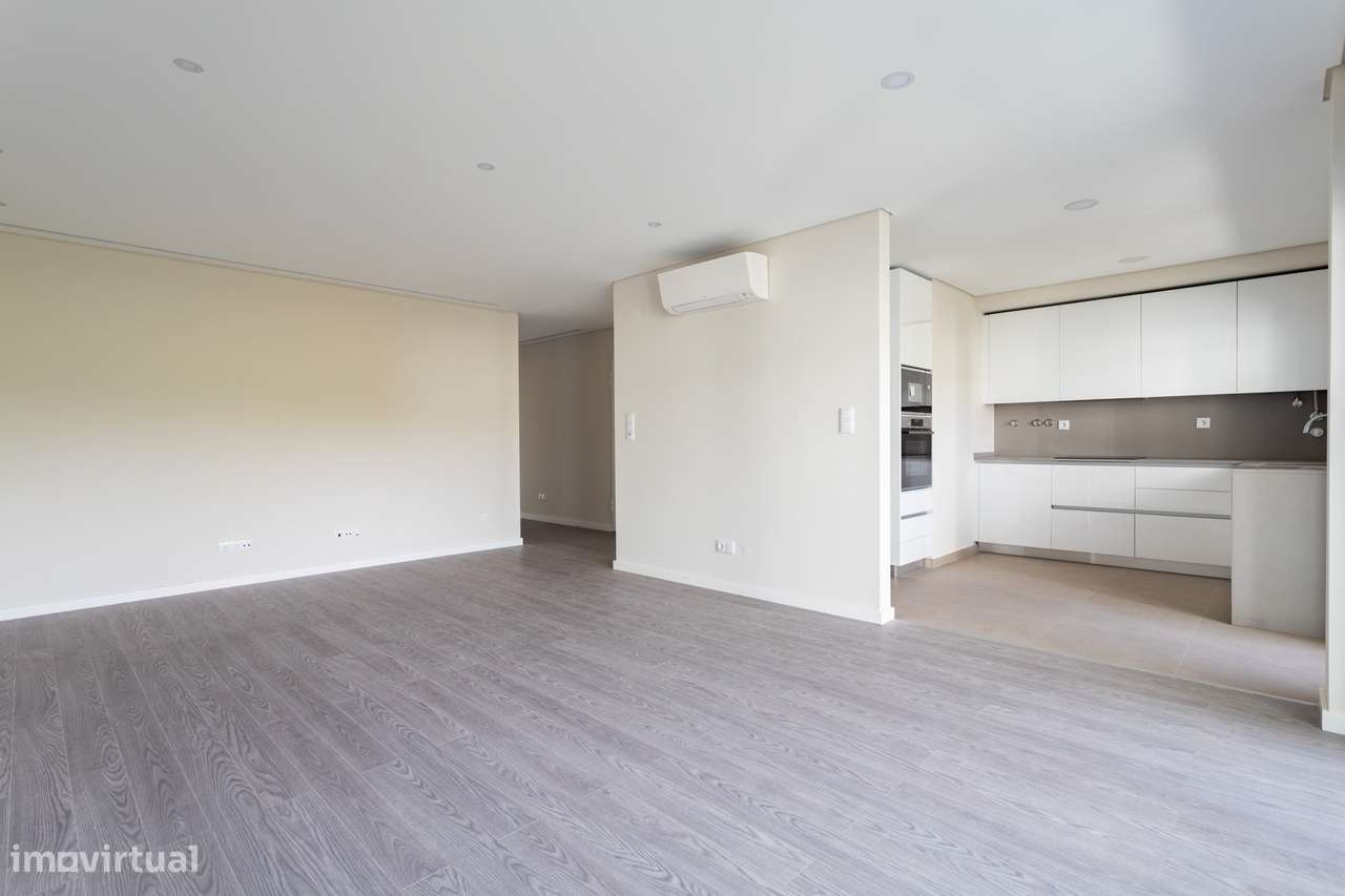 Arrenda-se apartamento T2 em Póvoa de Santo Adrião - Grande imagem: 4/34