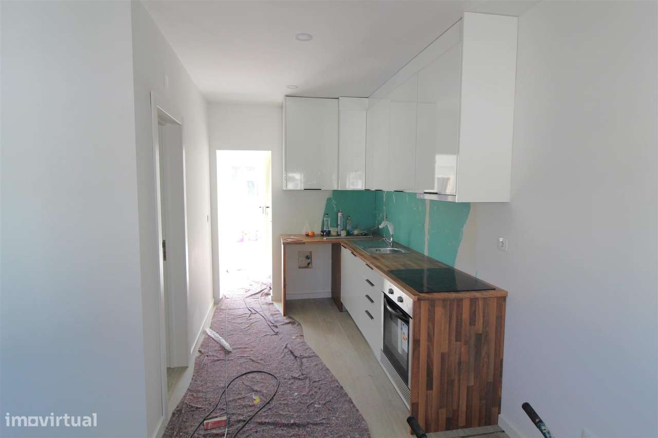 LARANJEIRO (RATO) - Moradia Térrea T2 com Quintal - Grande imagem: 5/20