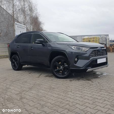 Toyota RAV4 - 1