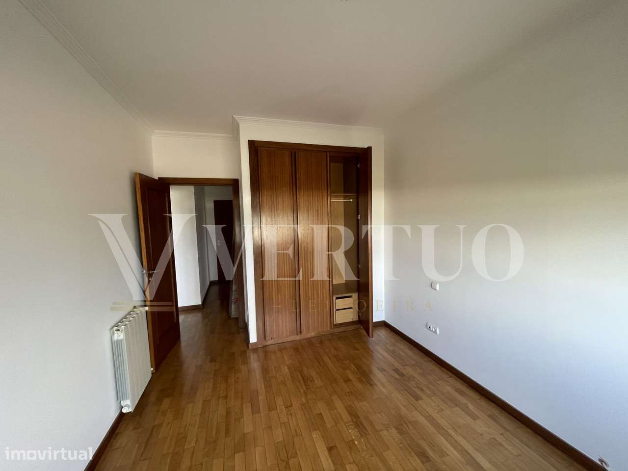 T4 em Moreira da Maia | 159 m² | 2 Garagens | Venda Judicial-30