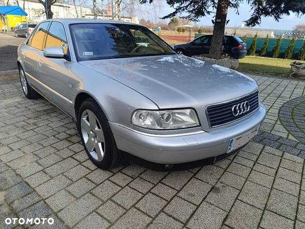 Audi A8 - 1