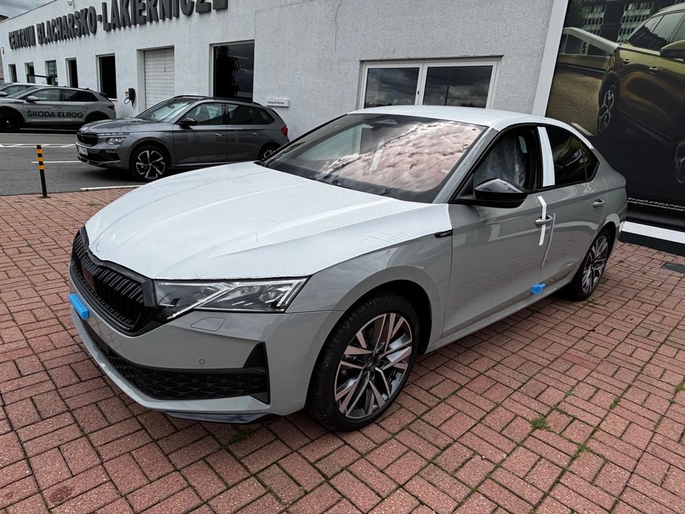 SKODA OCTAVIA Octavia Sportline 1,5 TSI m-HEV 150 KM 7-biegowa DSG