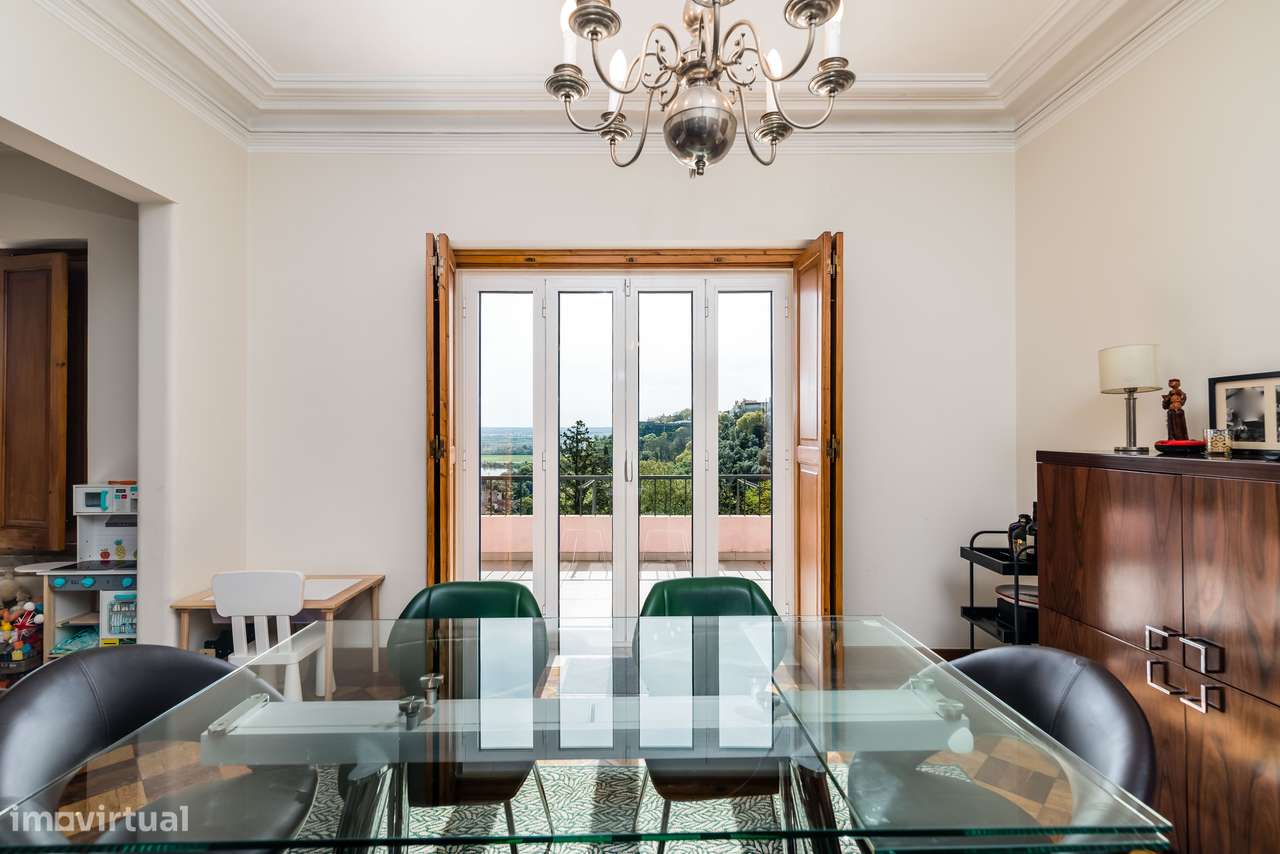 MORADIA T5 | REMODELADA | VISTA RIO | 207 M2  | JARDIM - Grande imagem: 3/50