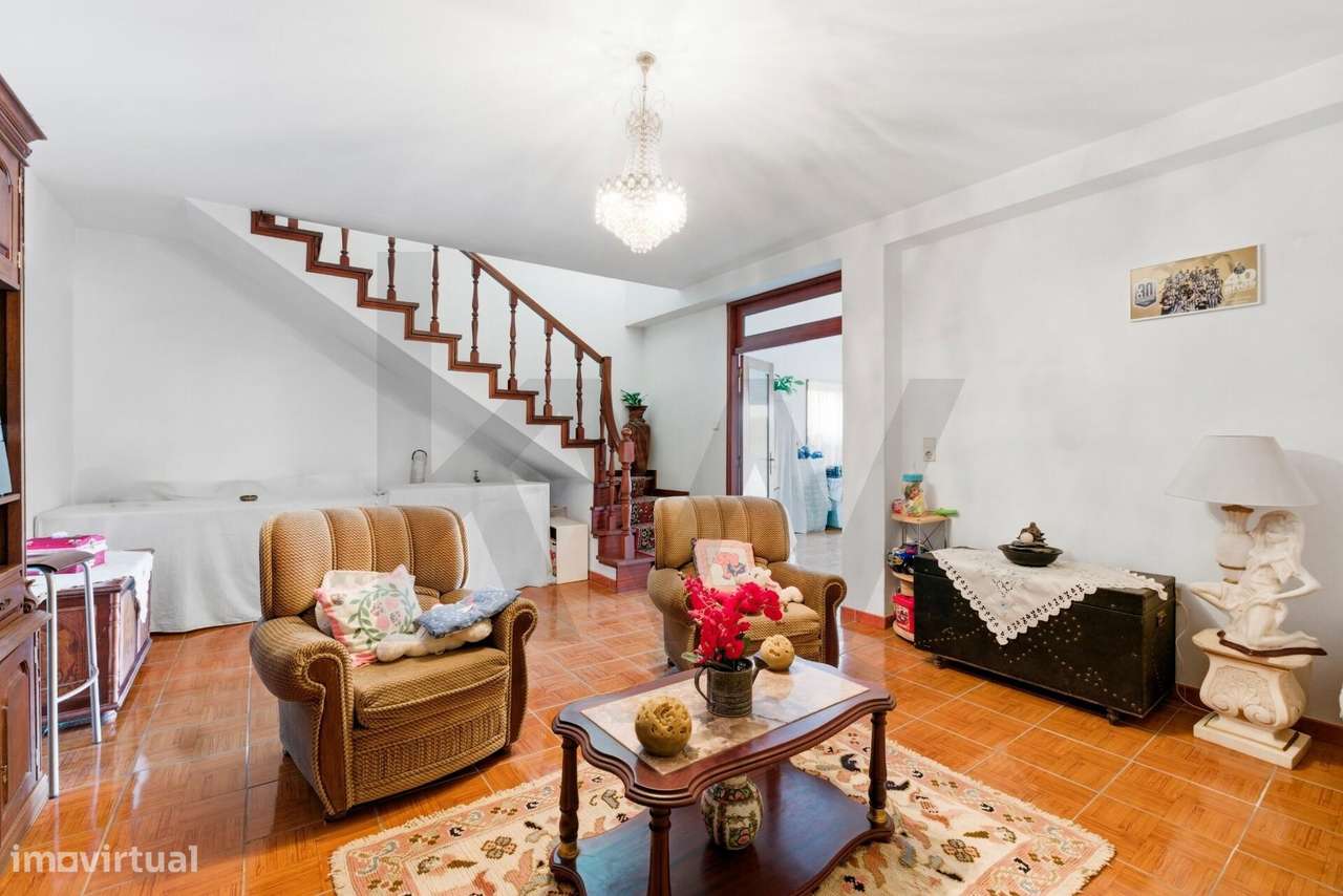 Moradia T3 em Paços de Brandão com Jardim, Pátio e Vista para a Nature - Grande imagem: 3/28