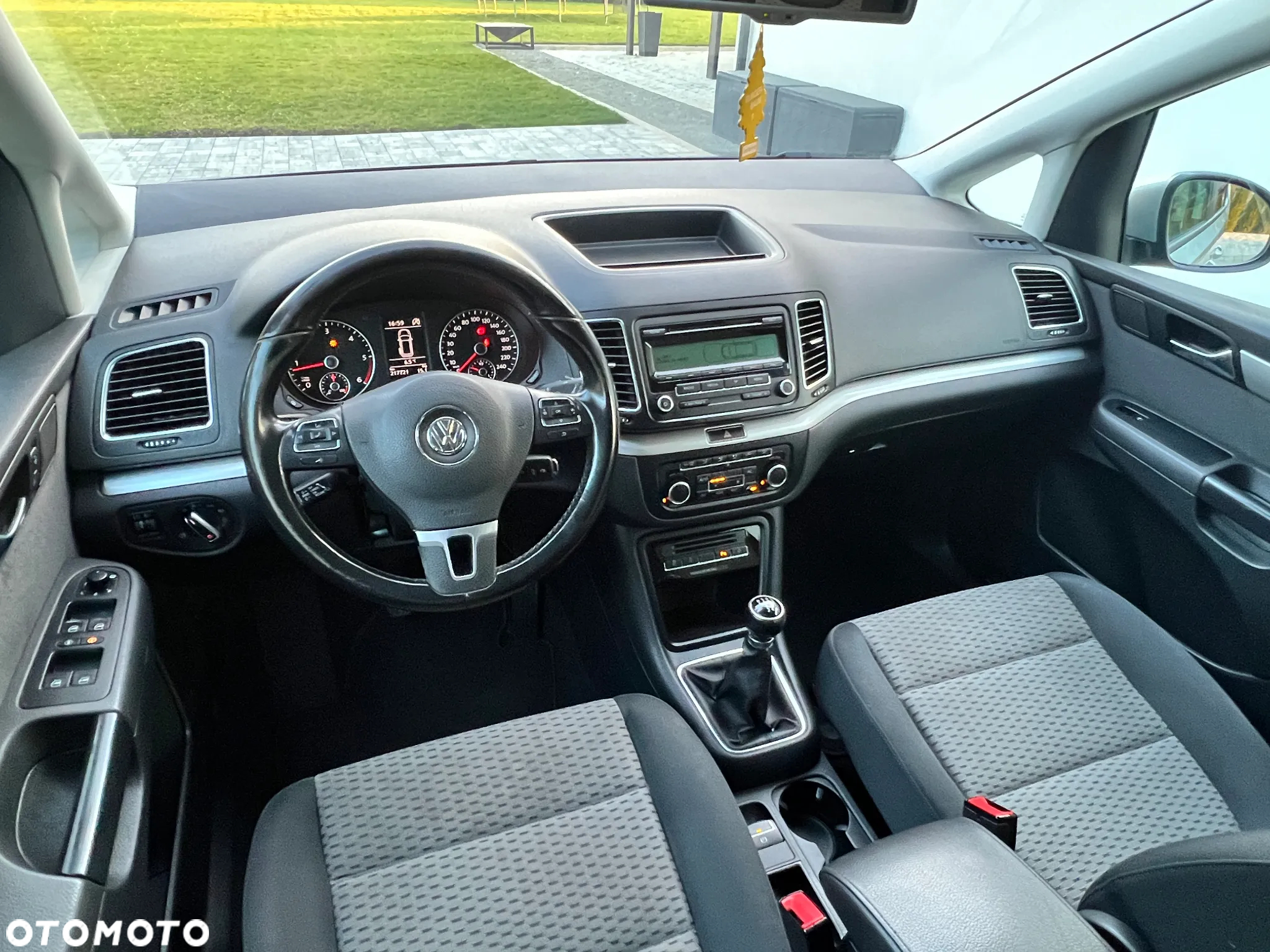 Volkswagen Sharan 2.0 TDI BlueMotion Technology Comfortline - 12