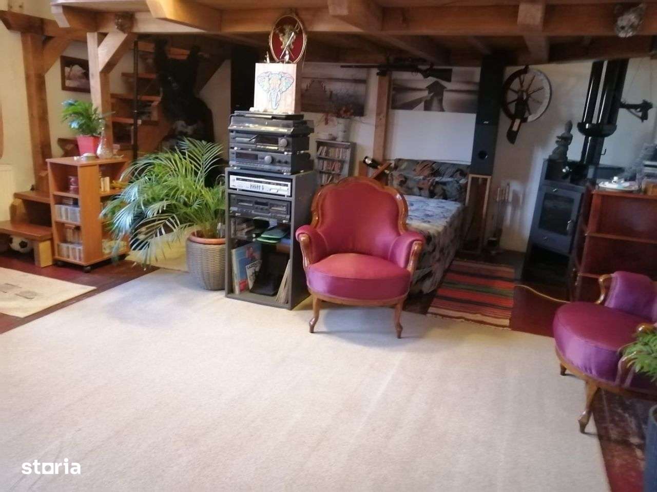 Vand casa in curte comuna in cartierul Zorilor-11