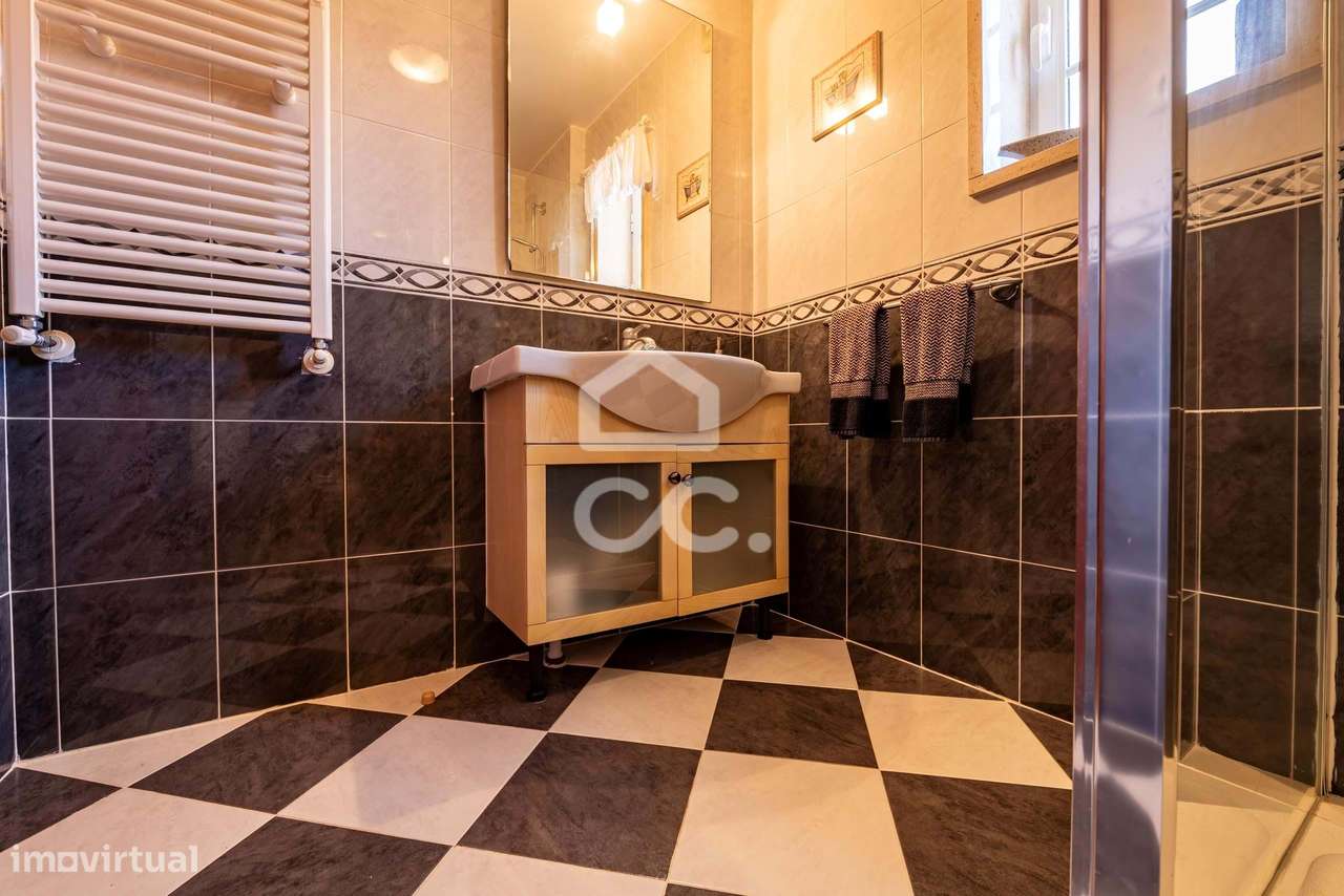 Moradia T4+3 de Prestígio em Vila Nova – Cadaval-21