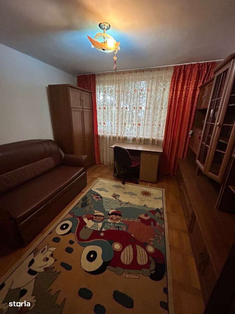De vanzare 3 camere, zona Smirodava, 59.900 euro - Imagine principală: 4/7