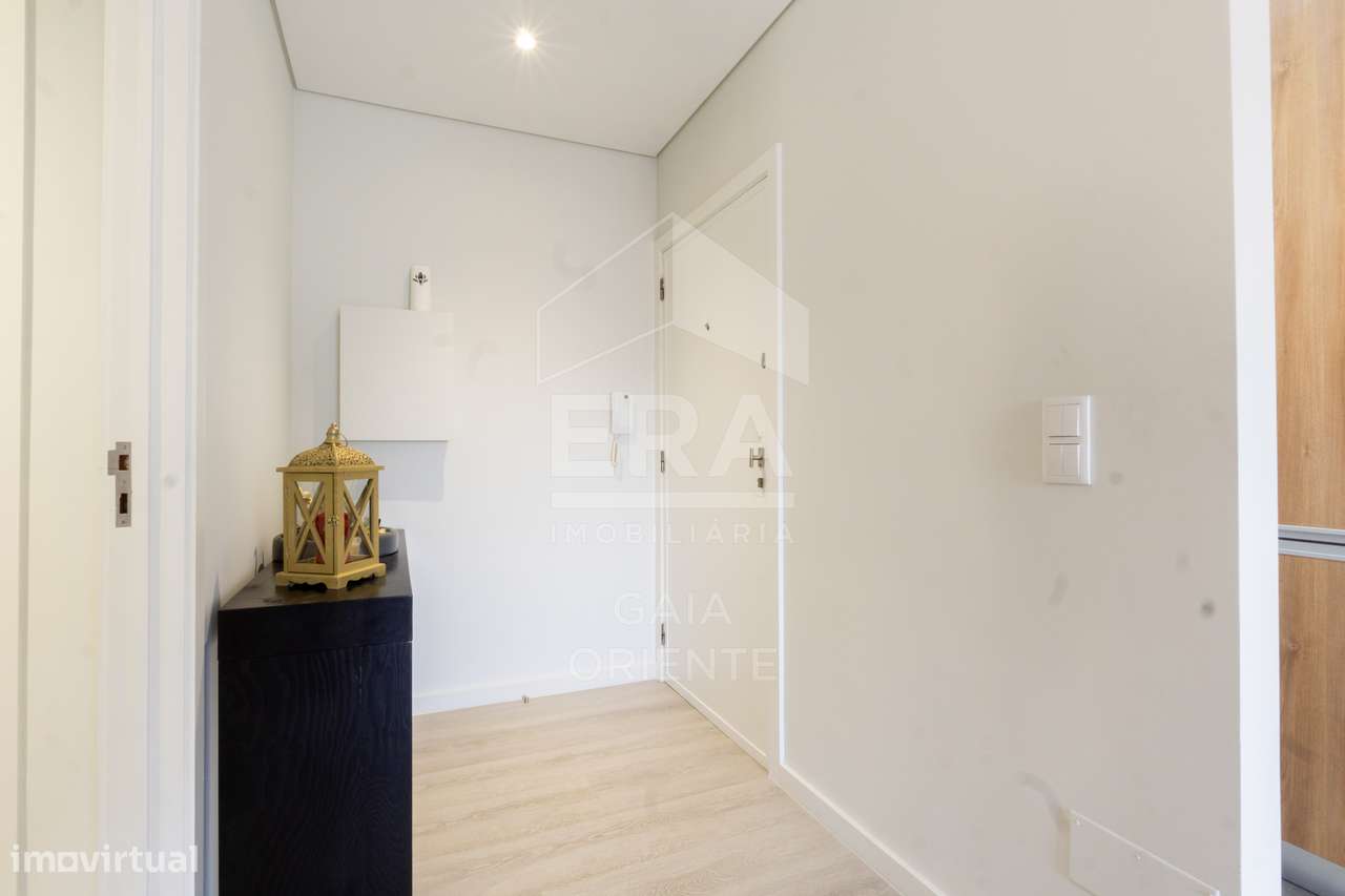 T2 com terraço e garagem em Vilar de Andorinho-5