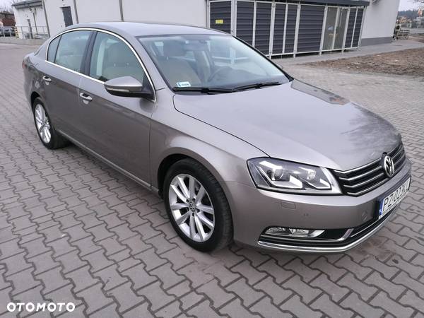 Volkswagen Passat 1.4 TSI BMT Highline DSG - 1