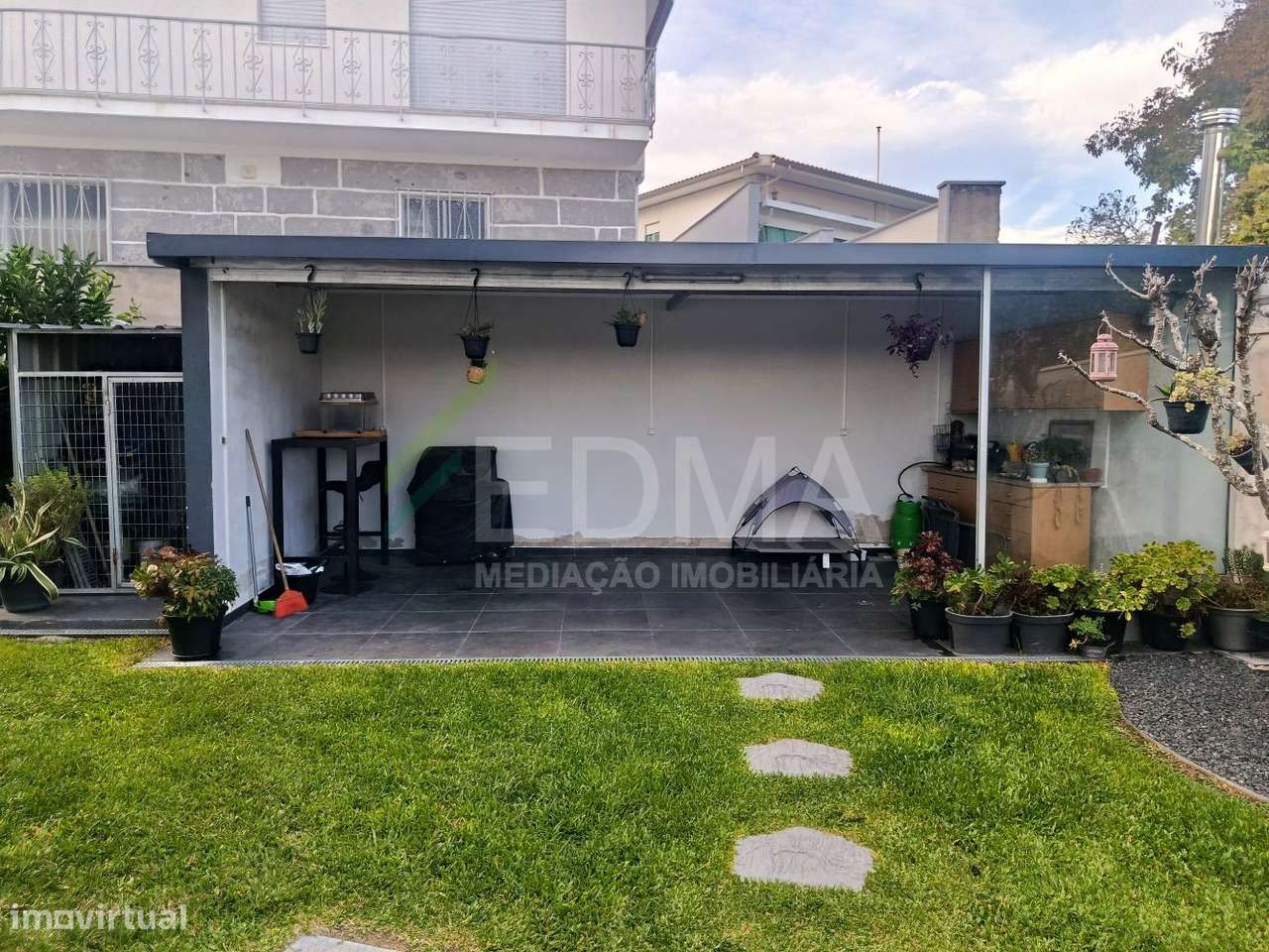 Moradia T3 com Piscina-4