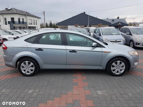 Ford Mondeo 1.6 Ambiente - 4