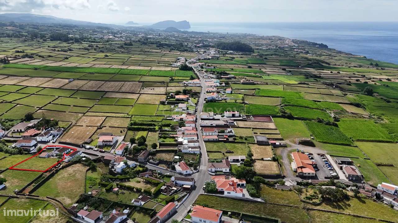 Casa T3 em Cinco Ribeiras, Angra do Heroísmo - 165.000€-8