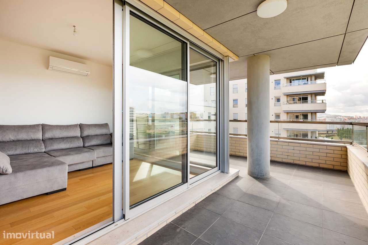 T3 para Arrendamento – Largo Gerard Castello-Lopes | Localização privi - Grande imagem: 1/36