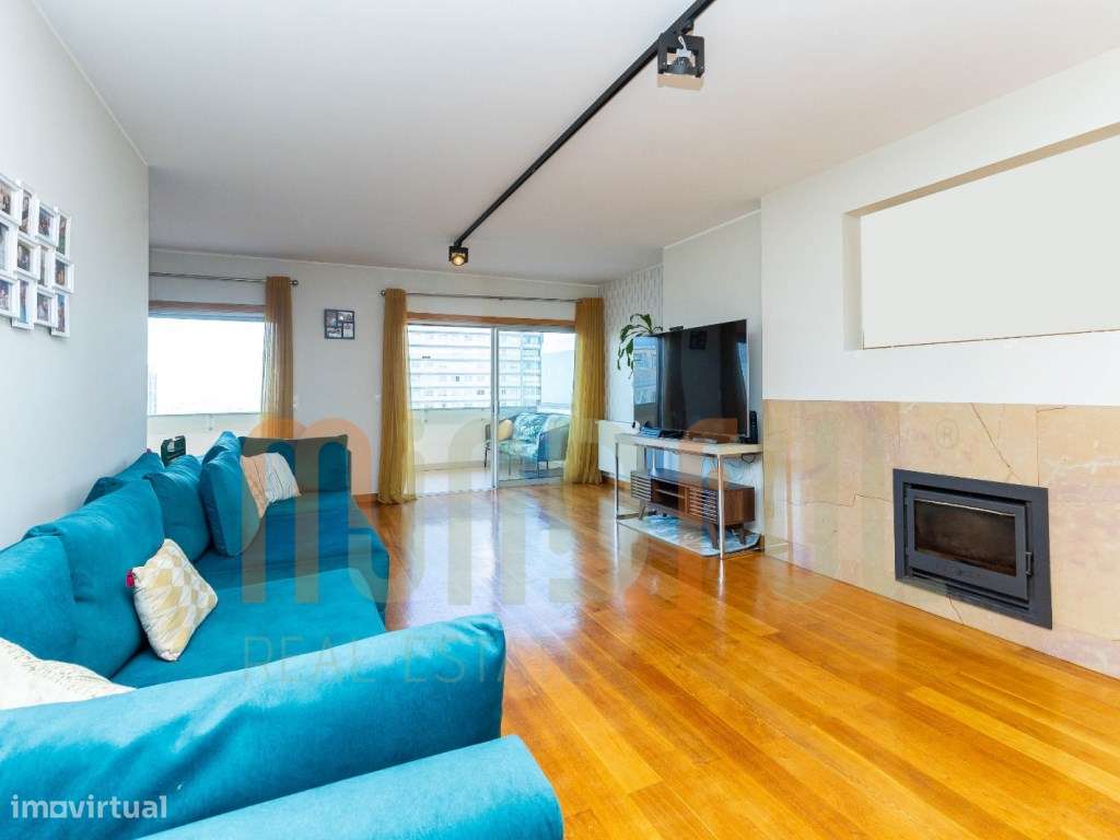 PENTHOUSE PARA VENDA T4, com 2 Suites com Vistas de Mar/Rio, Lugar ...-8