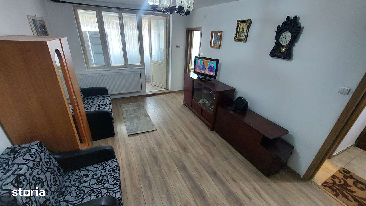 Garsoniera Mioveni, POSTA , parter cu Balcon , Mobilata si Utilata,-7