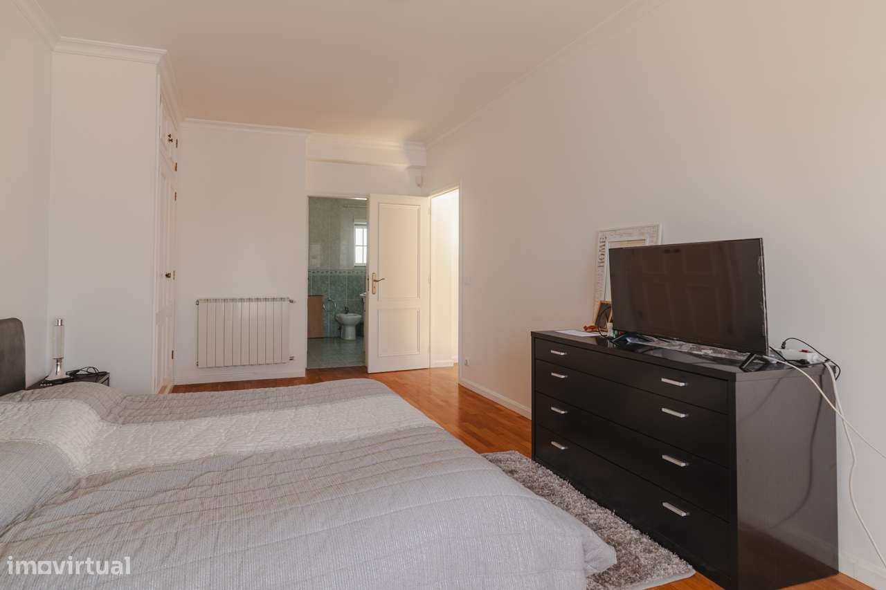 Moradia Isolada T4 / Casal de Matos / Leiria-17