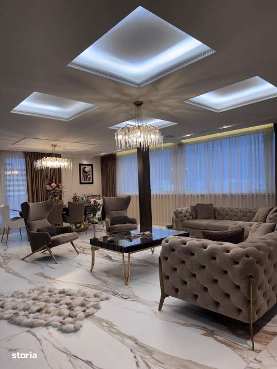 Penthouse futurist situat in Mamaia Nord-14